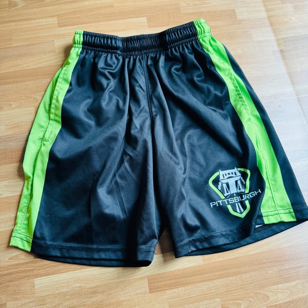 Under armour/pittsburgh short outfit YLG